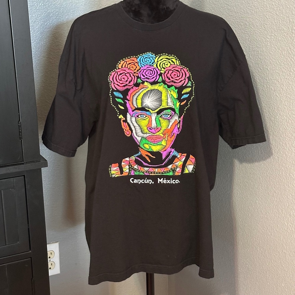 Frida Kahlo Cancun Mexico Graphic Tee Medium Artsy Boho Festival Top Folk